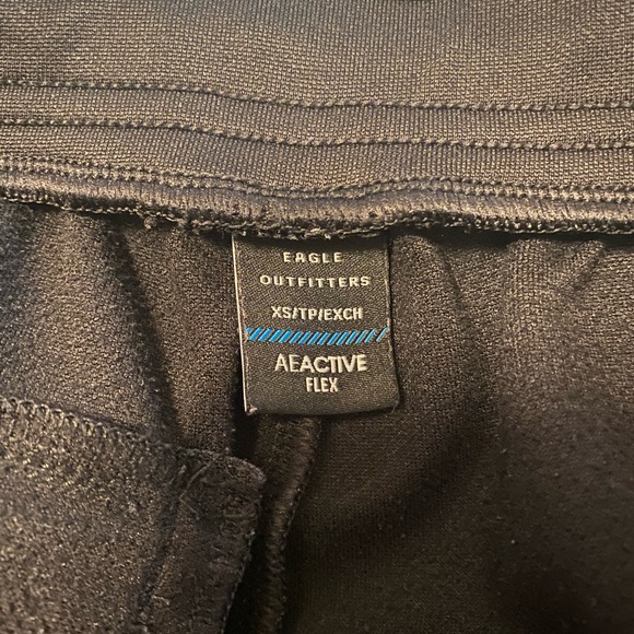 ⚫️American Eagle Flex Reflective Tape Jogger Pants - Picture 4 of 4